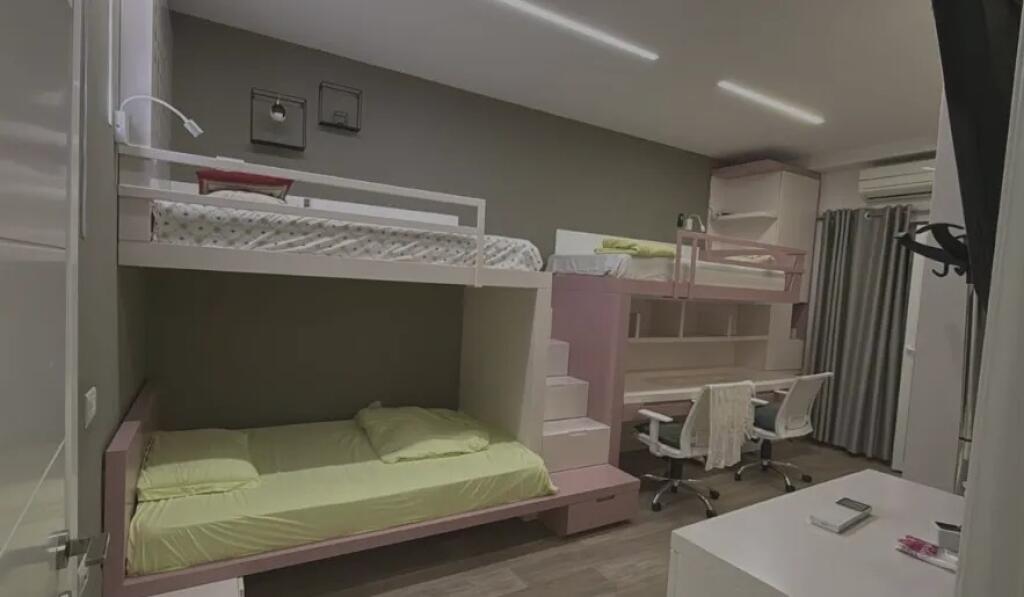 Rent, Apartment 2+1+2, Xhanfize Keko St., 700 Euro/month