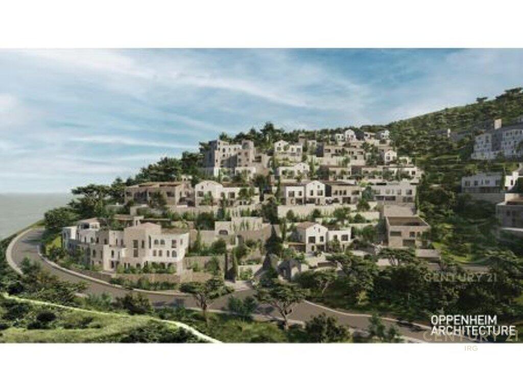 FOLIE VILLAGE VILLA FOR SALE ON THE FIRST LINE! 810,000 €