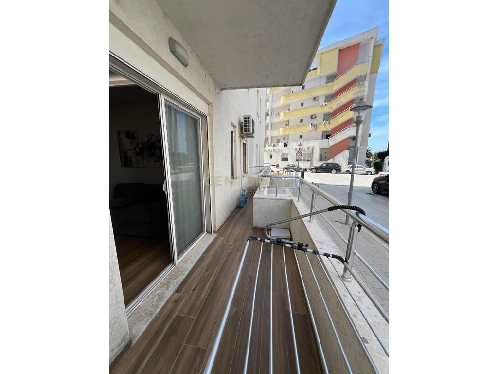 Appartamento 1+1 in vendita a Qerret, a 150 m dal mare!!