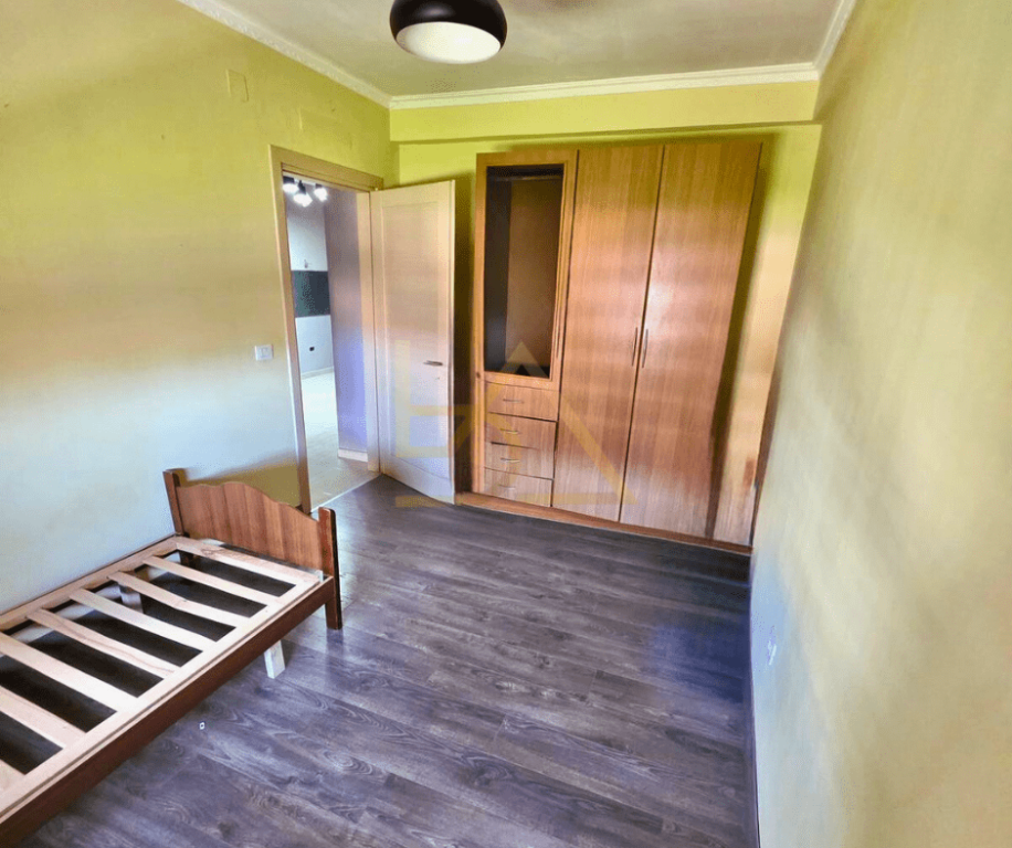 Shitet Apartament – Kopshti Botanik, Tiranë