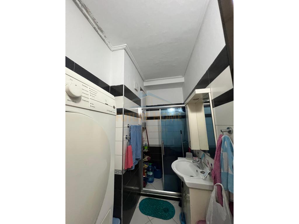 Shitet, Apartament 2+1, Fresk, Tirane