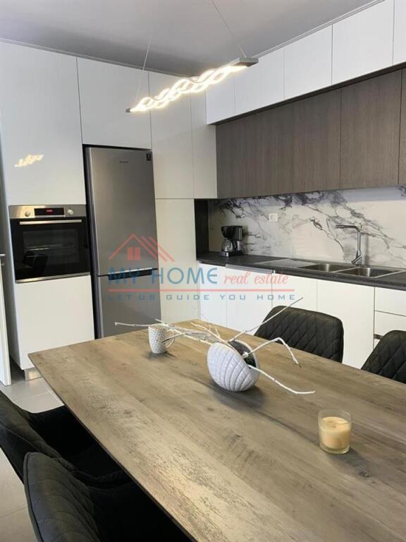Appartamento 2+1 in affitto Lago Secco a Tirana