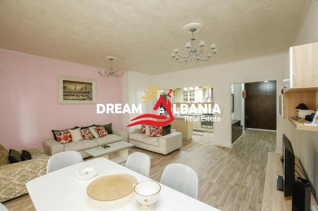 Super Apartment/OFFICE 3+1+2wc+2Balconies for rent in the Center near the 9-story buildings in Tirana (ID 4231474)