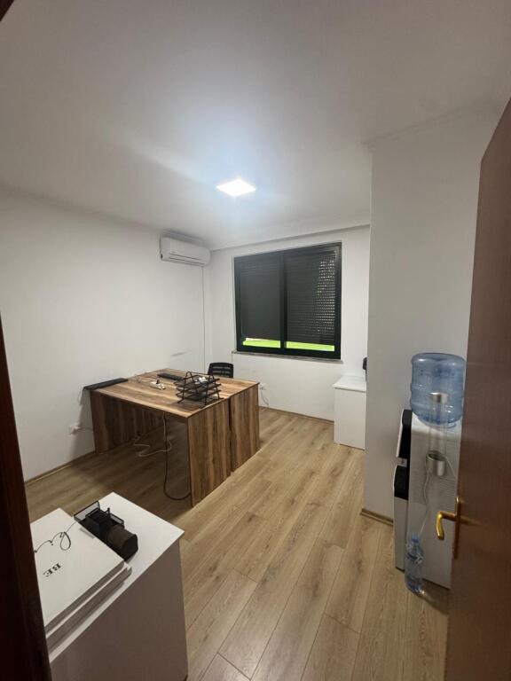 🏡 Appartamento in Affitto  📍 Ex-Esposizione 💶 Affitto: 750 mila lek/mese