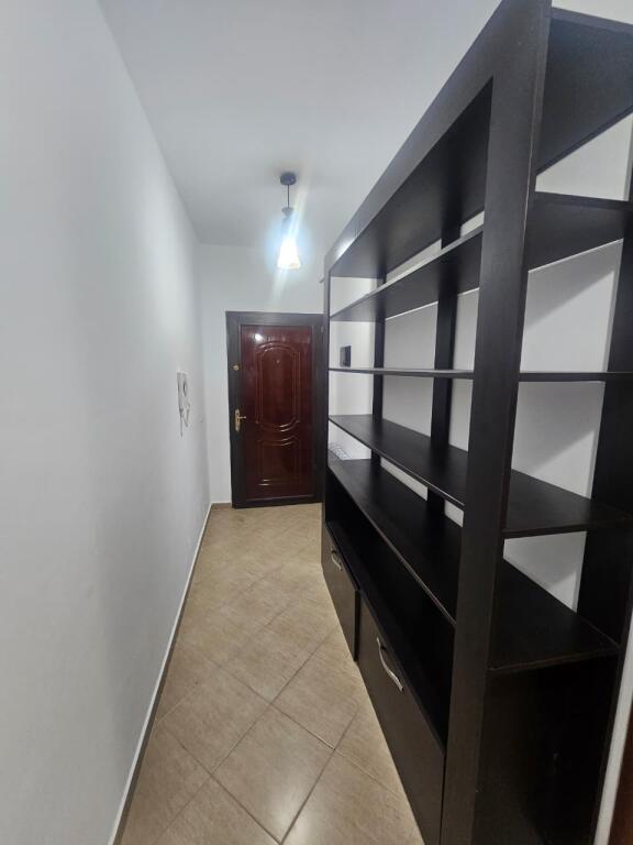 AFFITTASI APPARTAMENTO 1+1 IN SPIAGGIA, VICINO ALL'HOTEL ADRIATIK