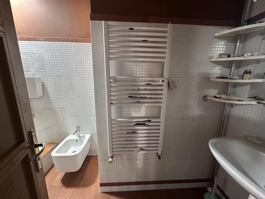 📣 RENT Apartment 3+1 With 2 Bathrooms And Balcony 📍 Near the Gallery 🛣️ "Barrikadave" Street ✨