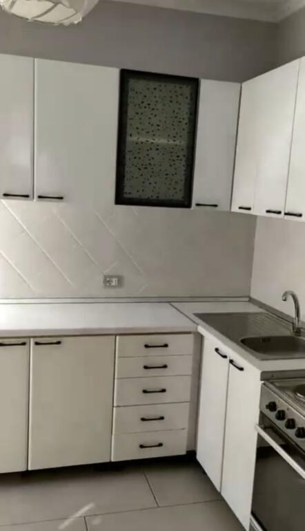 Jepet me qera apartament 1+1 Myslym Shyri 600 Euro!