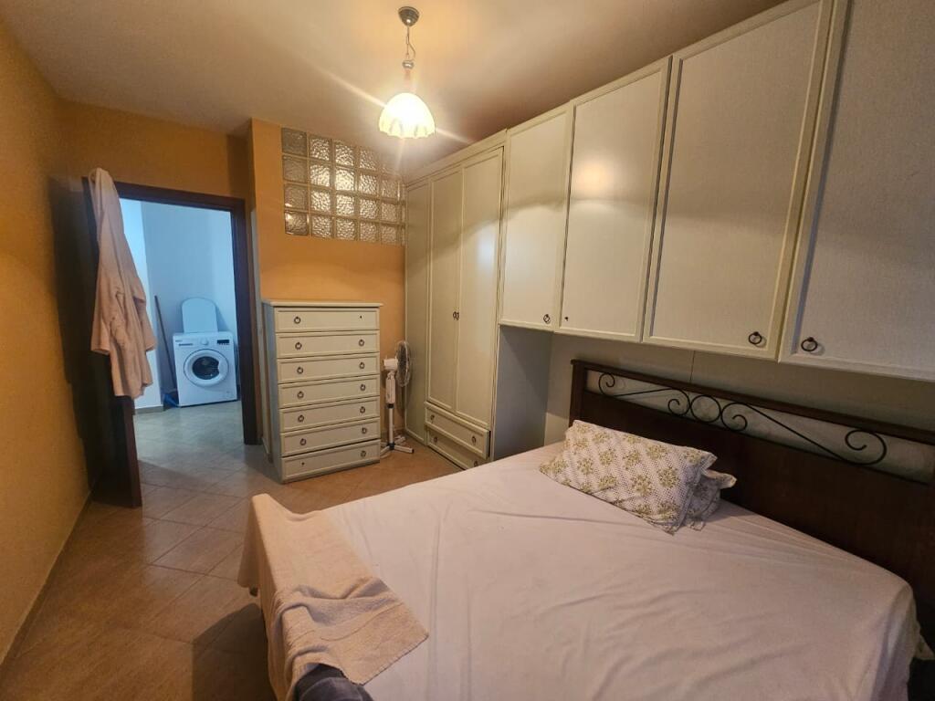 AFFITTASI APPARTAMENTO 1+1 IN SPIAGGIA, VICINO ALL'HOTEL ADRIATIK