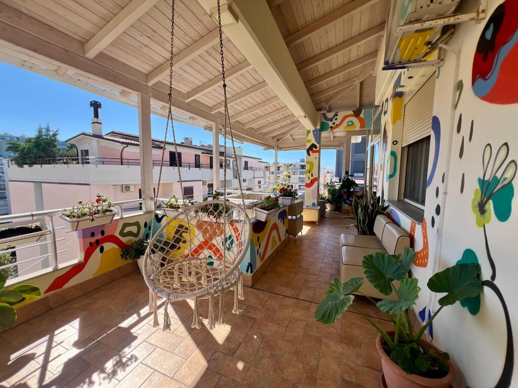 Penthouse Per Shitje Ne Bulevardin Vlore - Skele