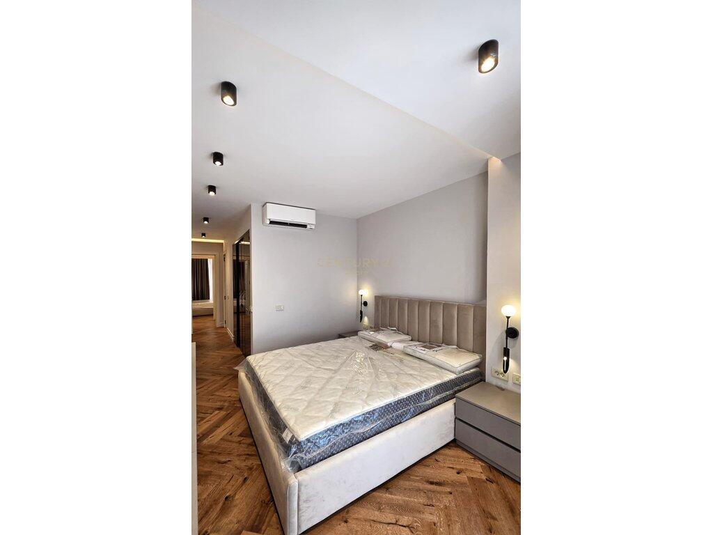 Appartamento di Lusso 3+1+2 + Posto Auto in Affitto presso "Golden Residence"!
