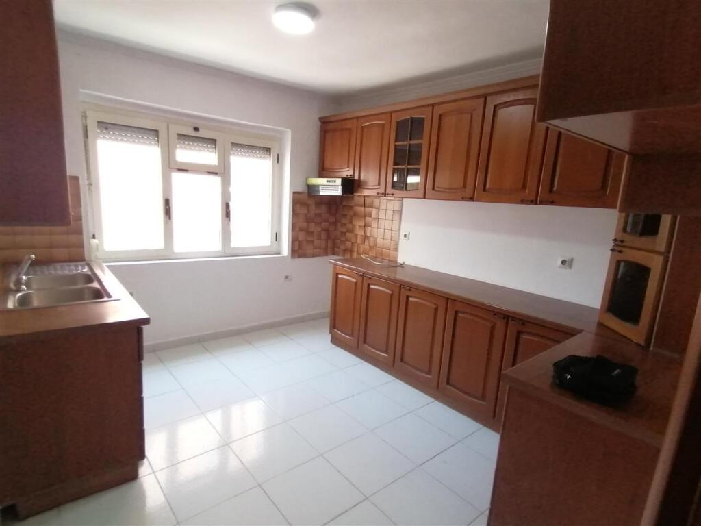 Appartamento 2+1+Cucina con ingresso indipendente in affitto, Myslym Shyr, via Islam Alla Prezzo: 500 mila leke
