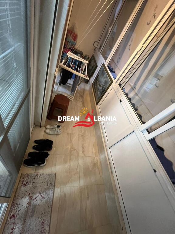 Apartament 1+1 me qera ne Fresk prane Restorant Qesarakes ne Tirane ID (42111237)