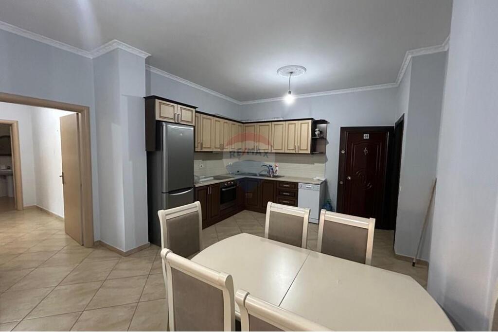 APARTAMENT 2+1 PER QIRA TEK KOMUNA PARISIT