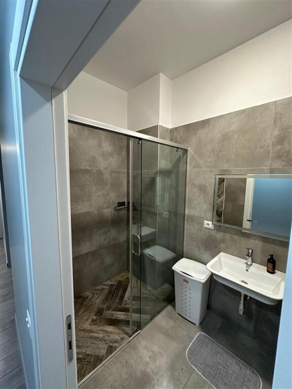 Apartment 3+1+2+storage+parking for rent at Square 21, Kavaja street