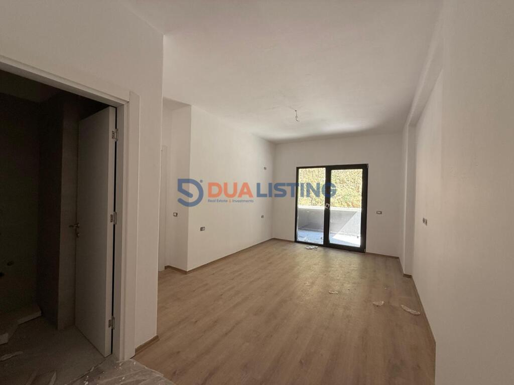 SHESIM ME CMIM OKAZION APARTAMENT 2+1+2 TEK KOMPLEKSI XHELUKS PRANE XIBRAKUT!