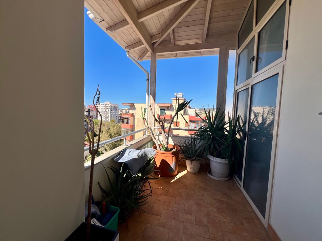 Penthouse Per Shitje Ne Bulevardin Vlore - Skele