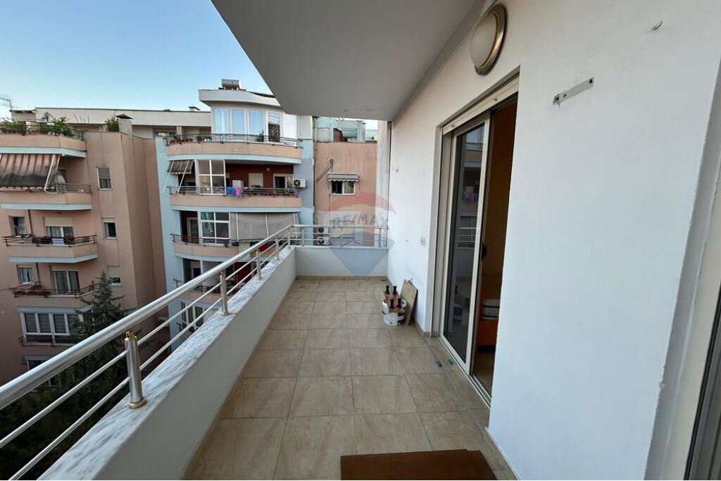 APARTMENT 2+1 AT THE PARIS MUNICIPALITY