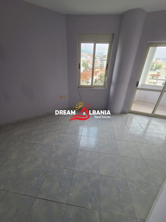 Apartament 3+1+2 WC ne Shitje ne Fresk, prane Fizikes Berthamore ne Tirane (ID 4131426)