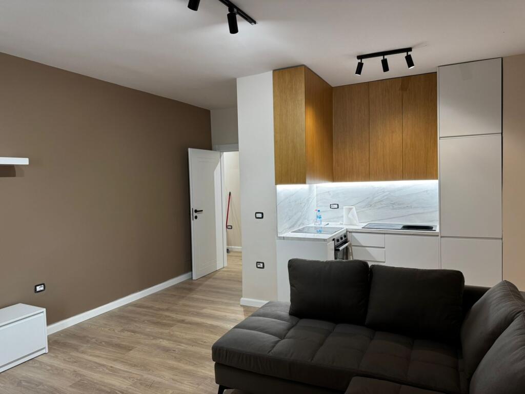 🏡 Jepet me Qira Apartament 1+1 – Kodra e Diellit (pranë Big Market)