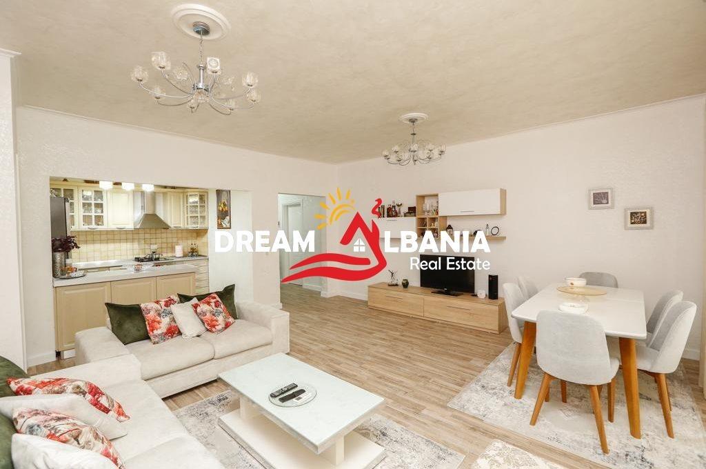 Super Apartment/OFFICE 3+1+2wc+2Balconies for rent in the Center near the 9-story buildings in Tirana (ID 4231474)