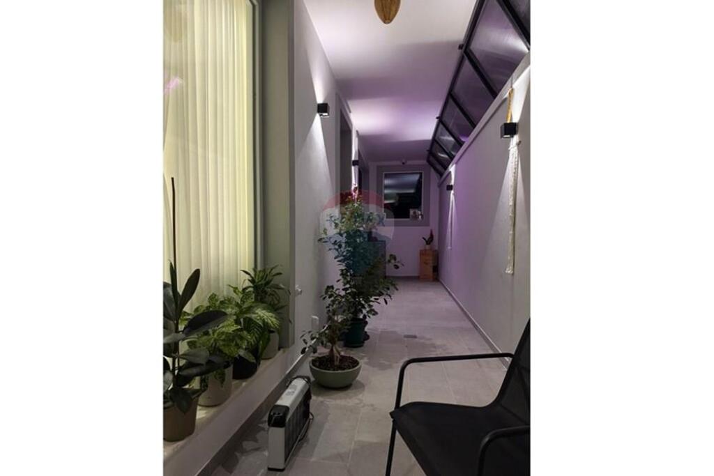 Apartament - Për Shitje - Liqeni I Thatë, Tiranë € 190,000
