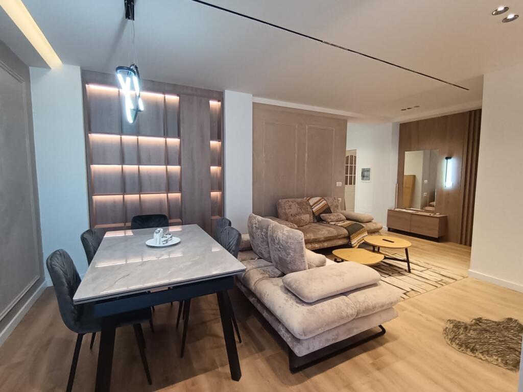 3+1 apartment for rent on Kavaja Street