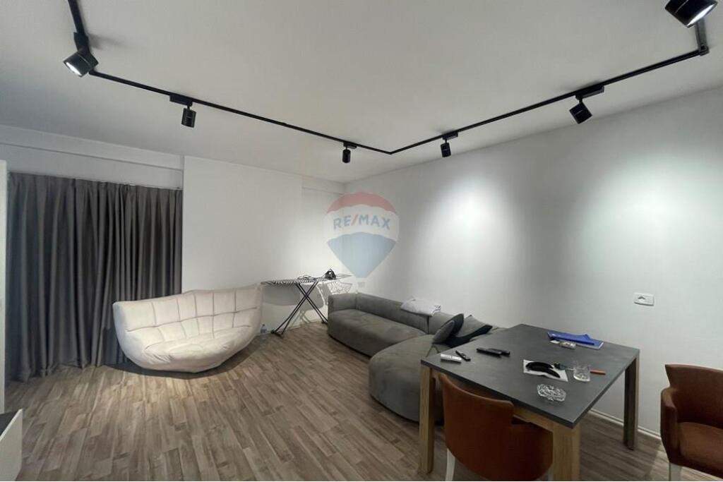 Appartamento - In Vendita - Nuovo Mercato Elettrico, Tirana