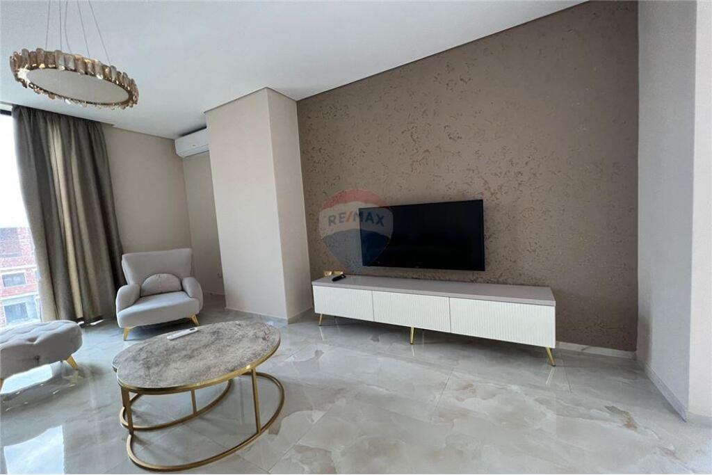 Apartment 2+1+parking space for rent on Kavaja Street!