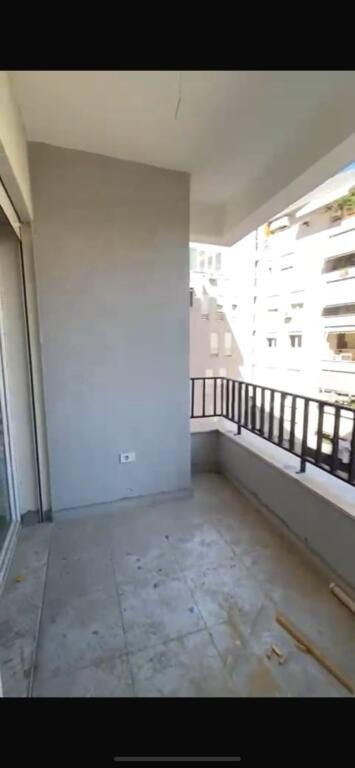 In vendita, Appartamento 1+1, Pazari i Ri, Tirana.