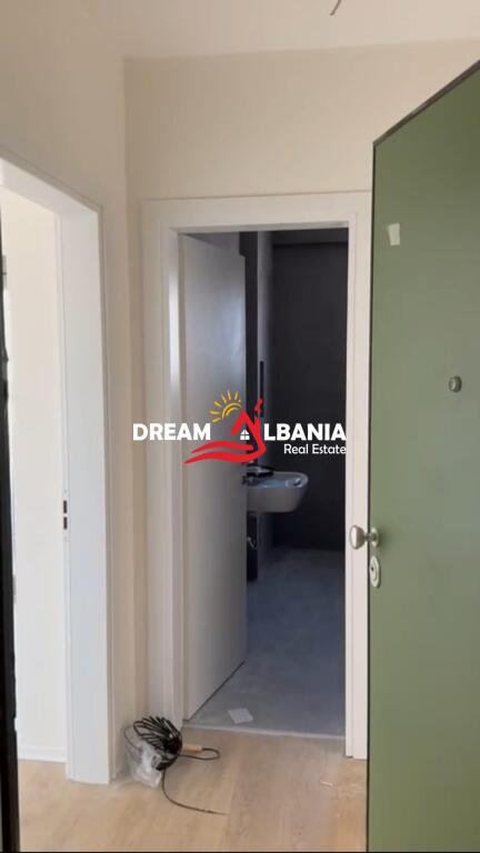 Appartamento 1+1/Ufficio in affitto in via “Dervish Hekali”, vicino alla “Scuola Rossa” – Tirana (ID 42111475)