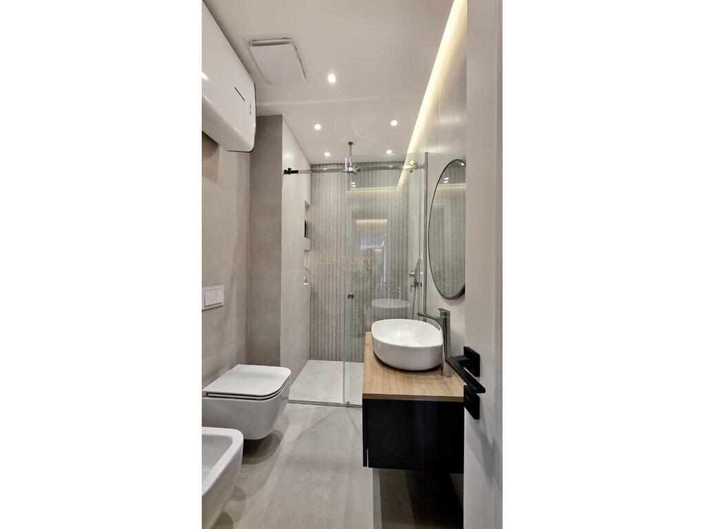 Appartamento di Lusso 3+1+2 + Posto Auto in Affitto presso "Golden Residence"!
