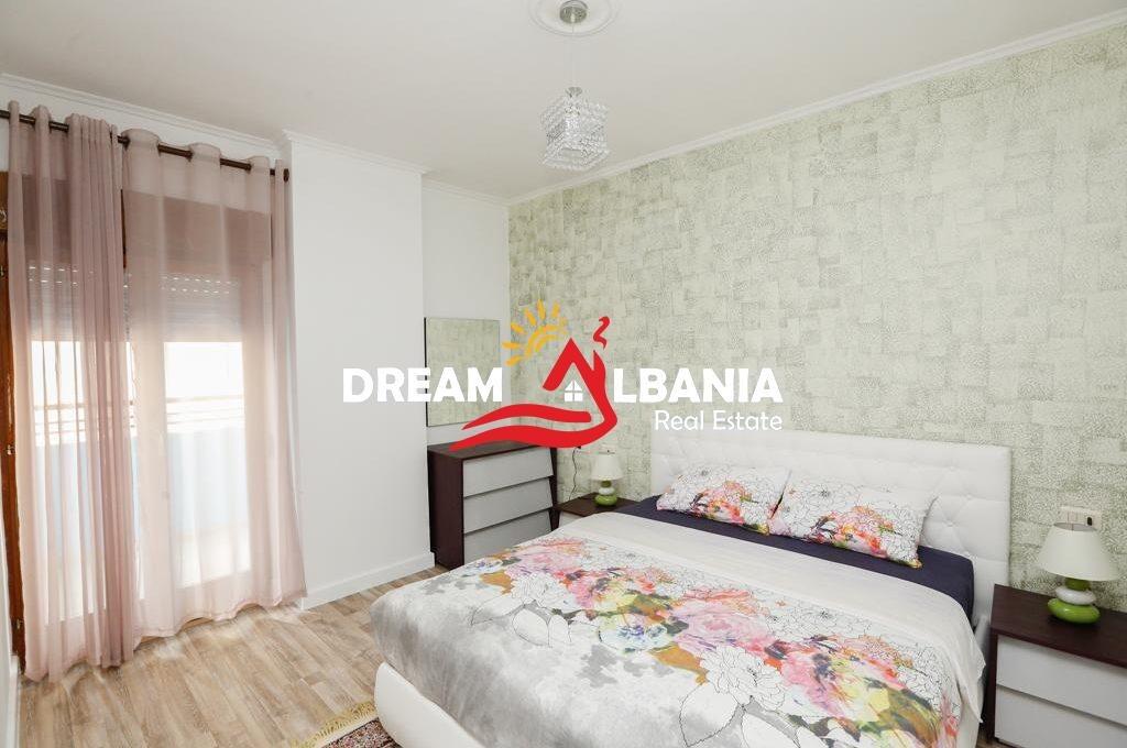 Super Apartment/OFFICE 3+1+2wc+2Balconies for rent in the Center near the 9-story buildings in Tirana (ID 4231474)