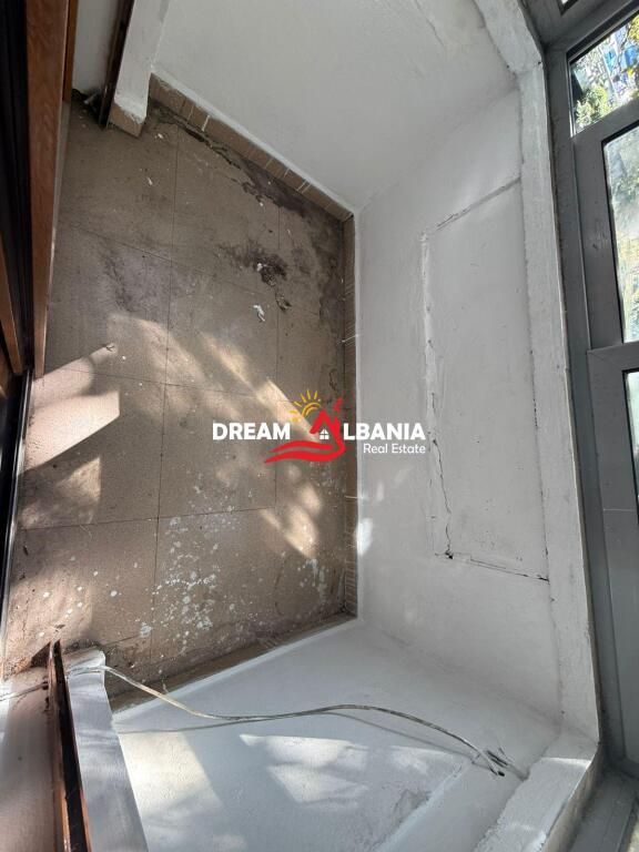 Locale per ufficio in affitto al 21 Dhjetori vicino all'incrocio con Vasil Shanton (ID 42611353)