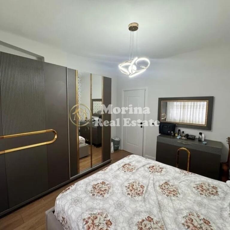 Shitet Apartament 2+1, Porcelan, 155,000 Euro.