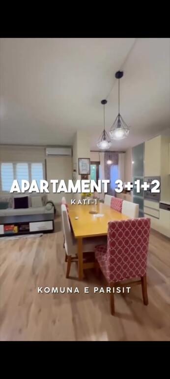Shitet Apartment 3+1+2 tek Komuna e Parisit