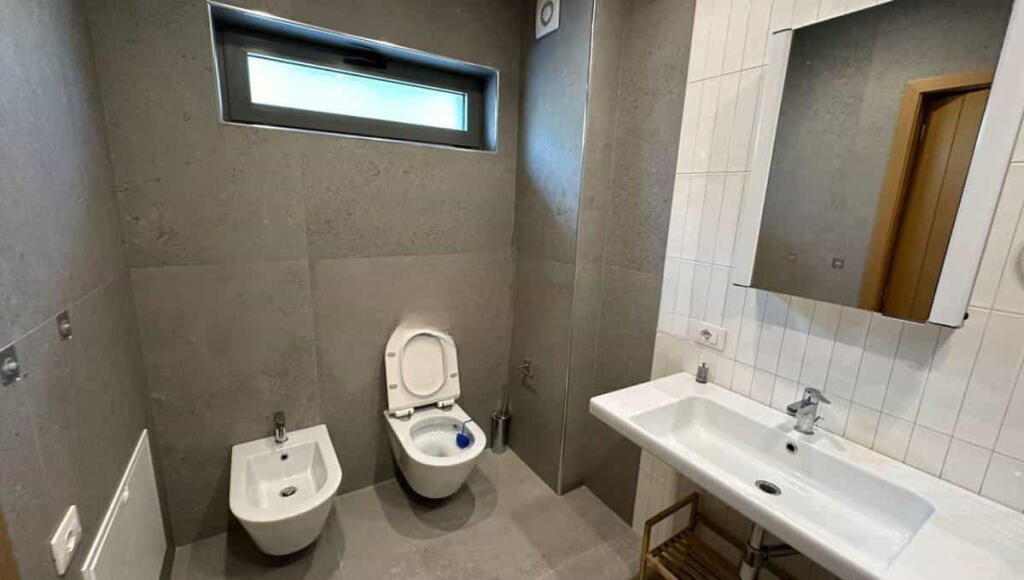 Villa a 2 piani in affitto presso Olive Grove Residence (ID BV22501) Tirana