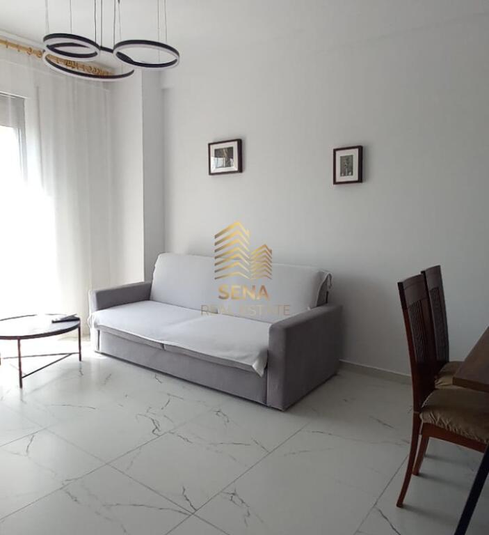 Affitto, Appartamento 2+1+2WC, Complesso ASL 2, 600 Euro/Mese