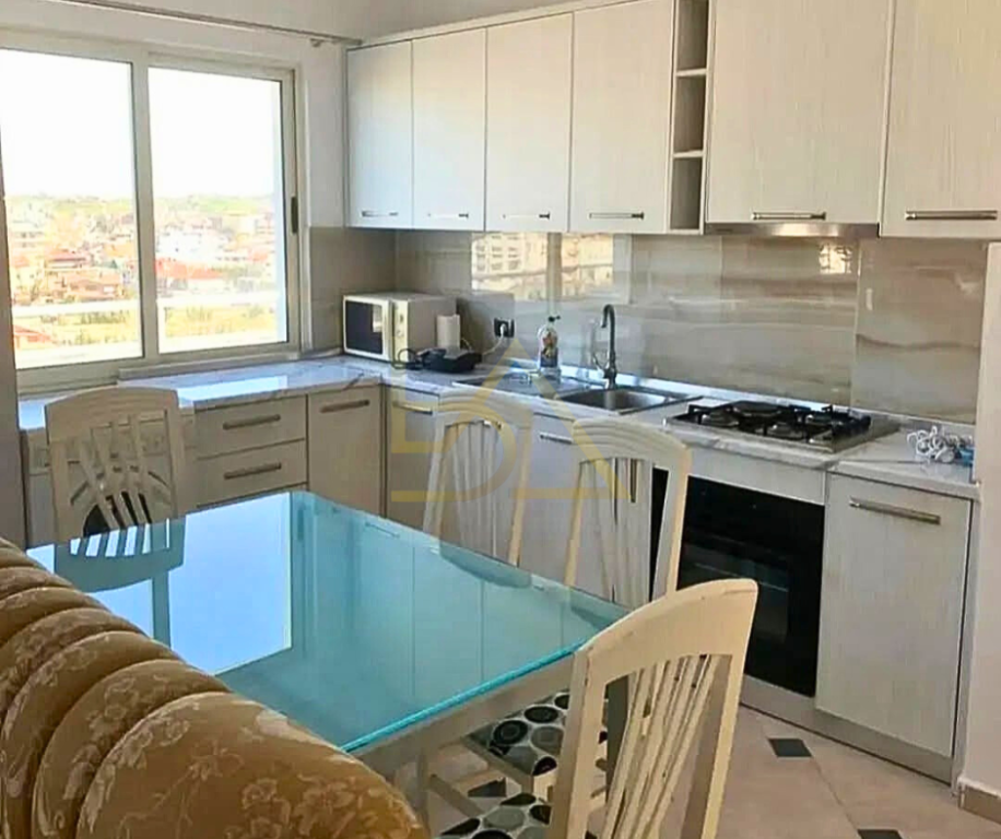 OCCASIONE – Mansarda in vendita nel Quartiere 13, Durrës