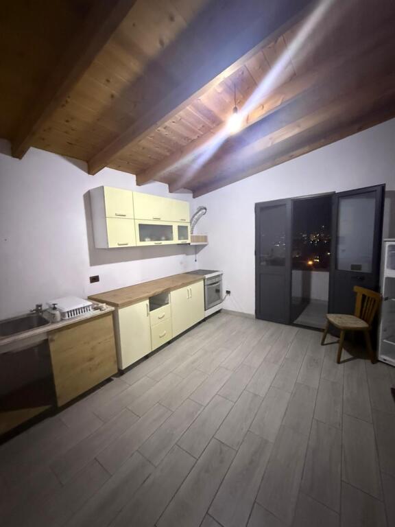 Appartamento in affitto a Insitut