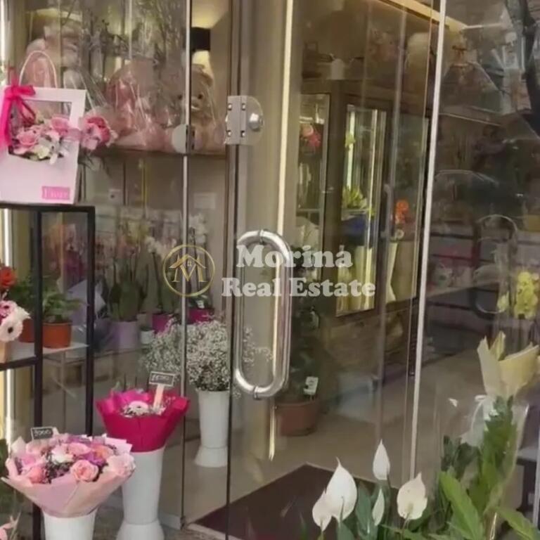 Shitet Biznesi/dyqan lulesh, te Rruga e Kavajes, Cmimi 15000 Euro.