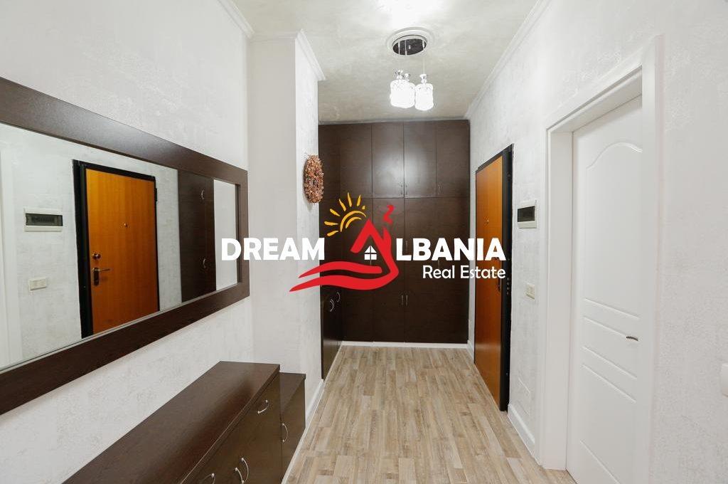 Super Apartment/OFFICE 3+1+2wc+2Balconies for rent in the Center near the 9-story buildings in Tirana (ID 4231474)