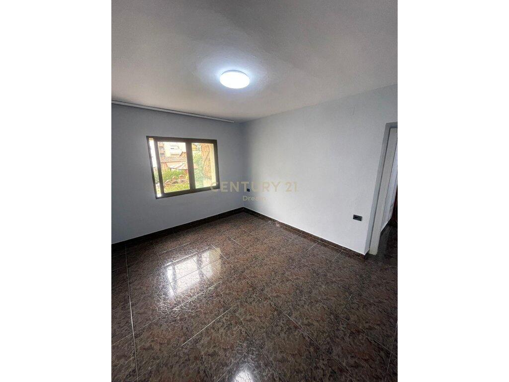 AFFITTASI APPARTAMENTO 1+1 IN VIA FORTUZI!!!