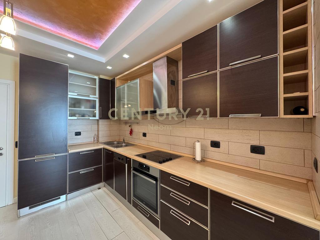RENT, APARTMENT 2+1+PARKING, PARIS COMMUNE!