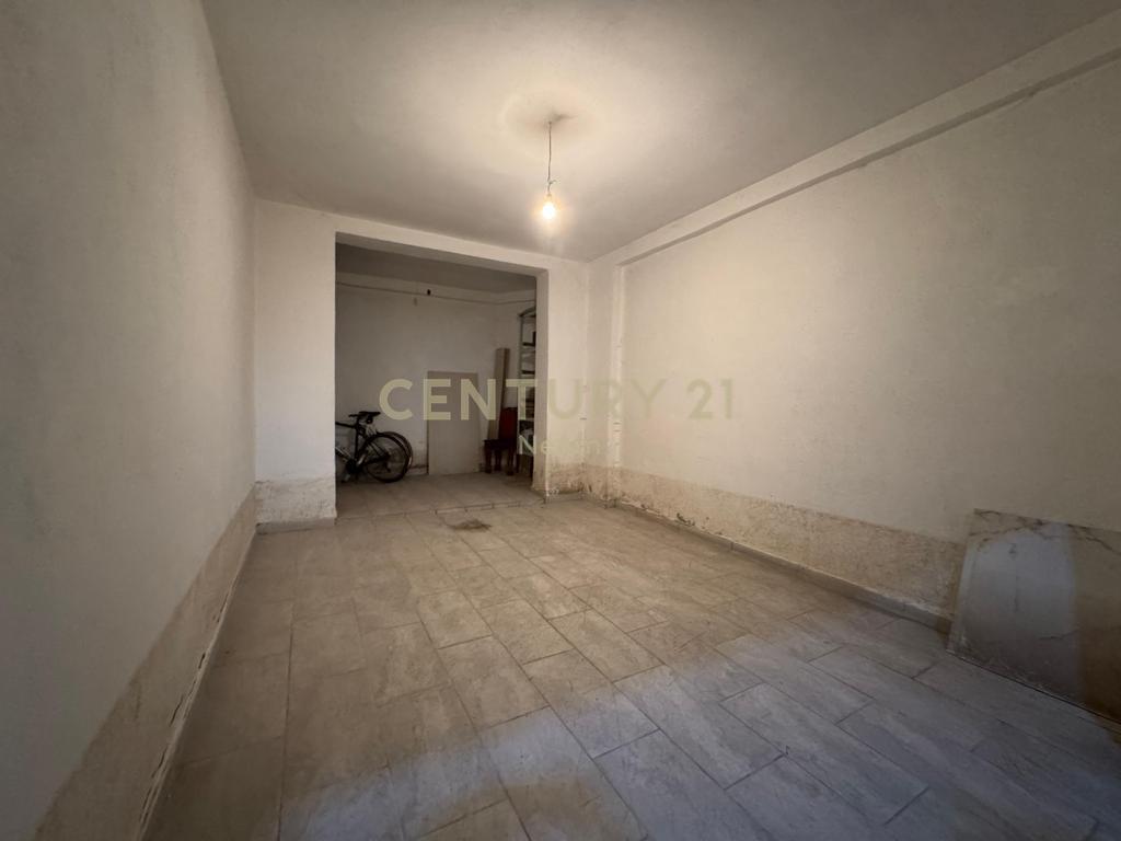 RENT, APARTMENT 2+1+PARKING, PARIS COMMUNE!