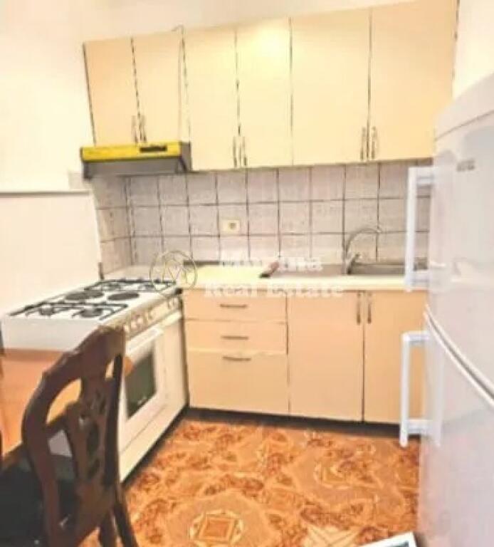 Appartamento 2+1, Via Jordan Misja, 450 Euro