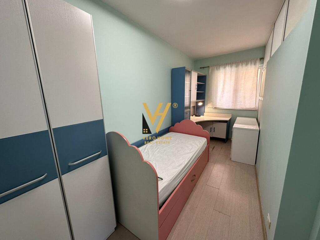 JEPET APARTAMENT 3+1 ME QIRA TE PAZARI I RI 70.000 LEKE
