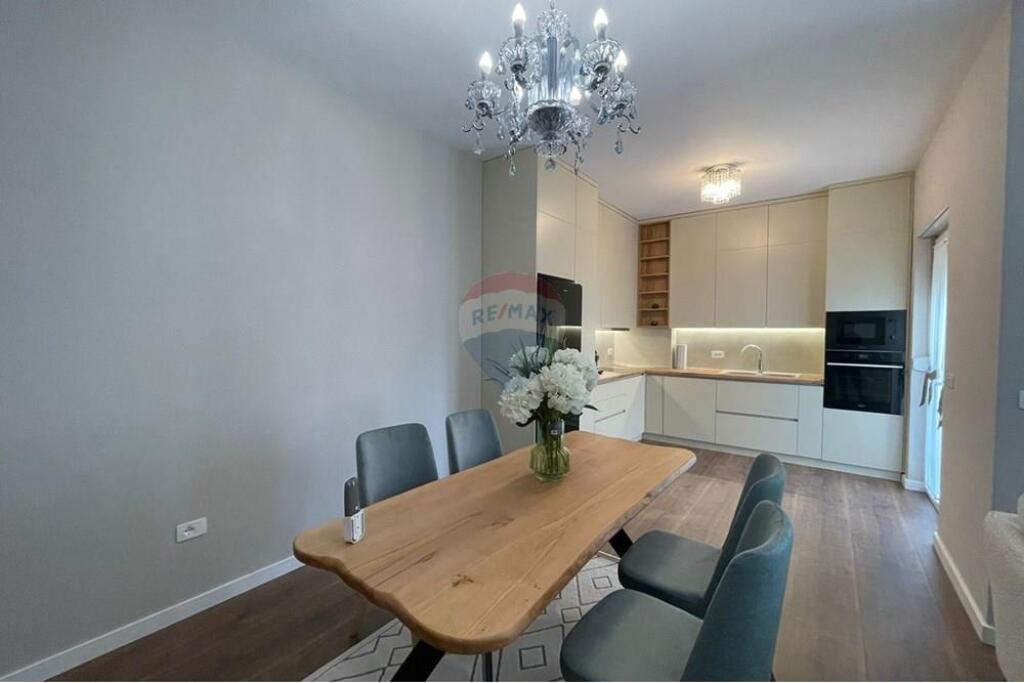 Apartament 3+1 me Qira