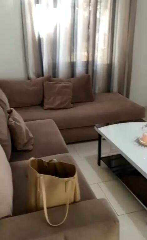 Jepet me qera apartament 1+1 Myslym Shyri 600 Euro!