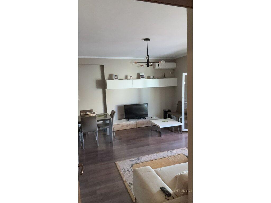 SHESIM APARTAMENT 1+1 PERBALLE MATERNITETIT TE RI! 148,000 €