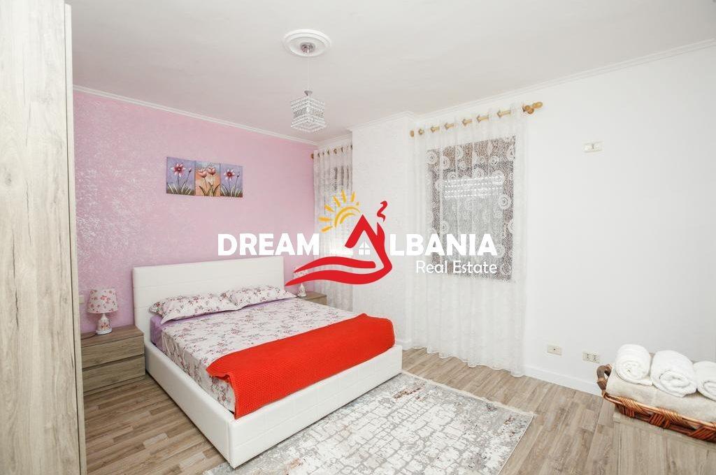 Super Apartment/OFFICE 3+1+2wc+2Balconies for rent in the Center near the 9-story buildings in Tirana (ID 4231474)
